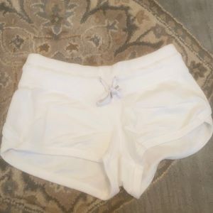 Lululemon Size 4 white cotton shorts